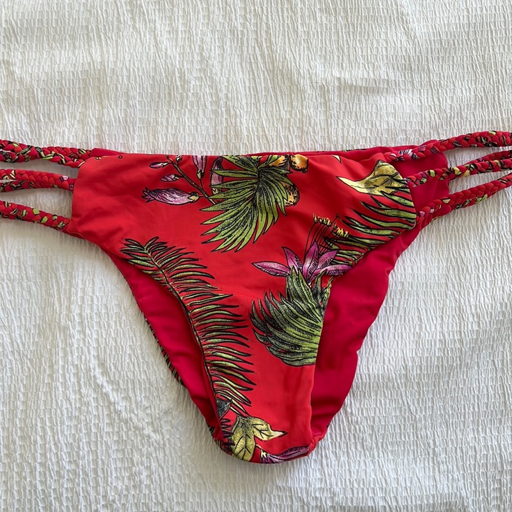 BIKINI BOTTOMS